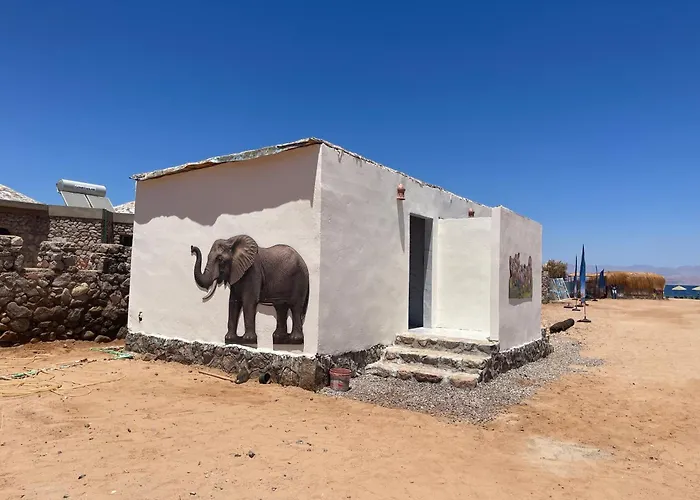 Деревянный коттедж Genena Eco-lodge Нувейба